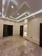 شقة - لقطة  ب 94 الف في مرج الحمام طابق اول  - 94000 دأ