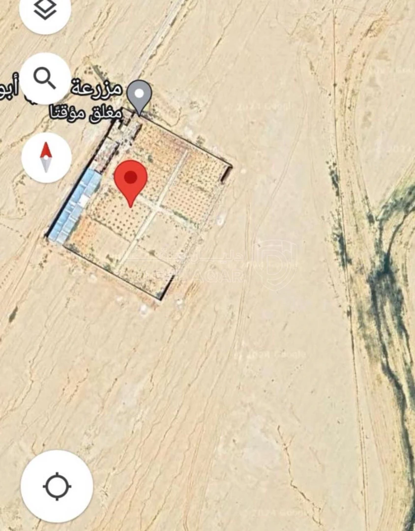 أرض في ارض للبيع ١٠ دنم عليها مزرعة دجاج مميزه مخدومه - 32,000 دأ - صورة 1