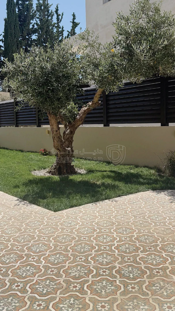 شقة في الحمر  - 240,000 دأ - صورة 1