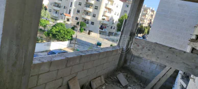 مبنى في إربد /الحي الجنوبي /ضاحية الحسين  - 135,000 دأ - صورة NaN