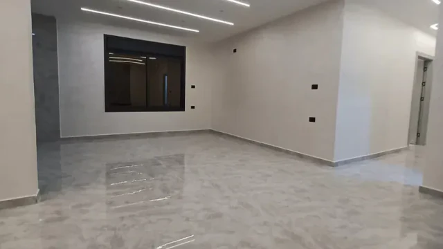 شقة - بالقرب من أسواق جبر - 82000 دأ