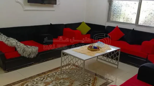 شقة - ماركا الجنوبية جبل النصر بالقرب من مسجد التوحيد  - 42000 دأ
