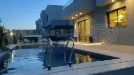 فيلا/منزل في محافظة العاصمة- جنوب عمان-ام رمانه- - 260,000 دأ - صورة 1