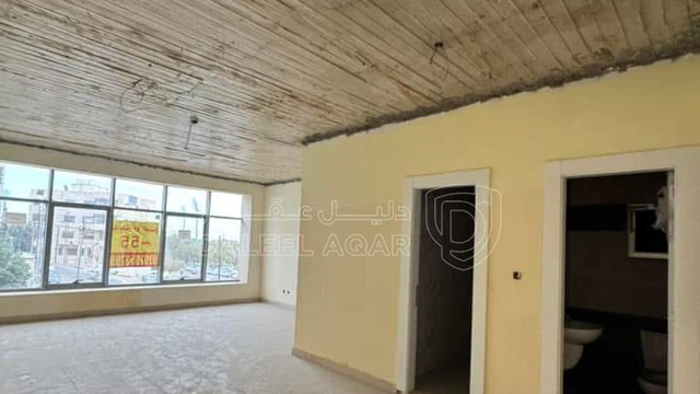 مكتب/تجاري في عيادة للبيع في مجمع الحسيني الطبي - 99,000 دأ - صورة NaN