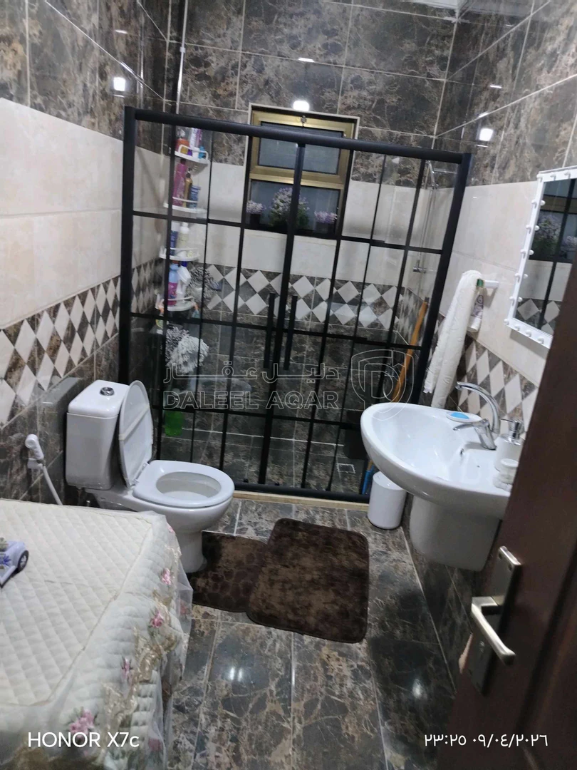 شقة في عمان ام نوارة خلف الدفاع المدني بجانب مسجد جميلة - 50,000 دأ - صورة 1