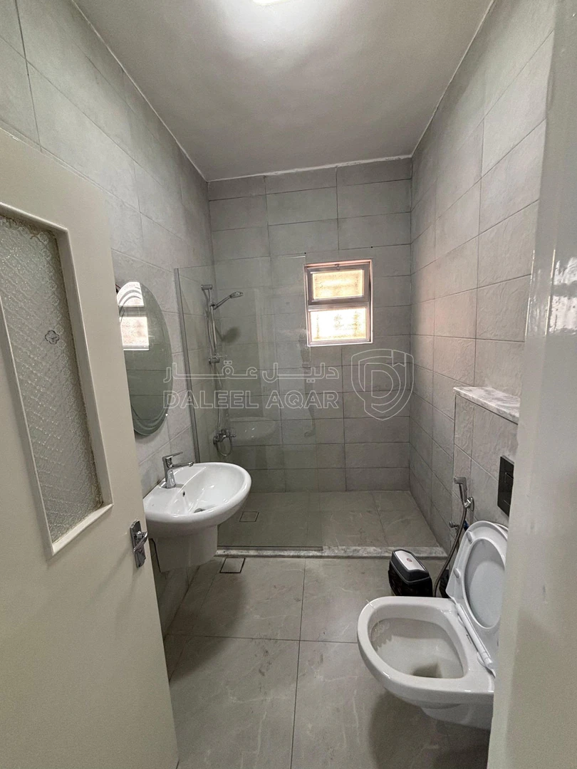مبنى في عمارة للبيع في الشميساني  - 750,000 دأ - صورة 1