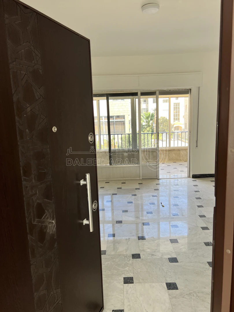 مبنى في عمارة للبيع في الشميساني  - 750,000 دأ - صورة 1