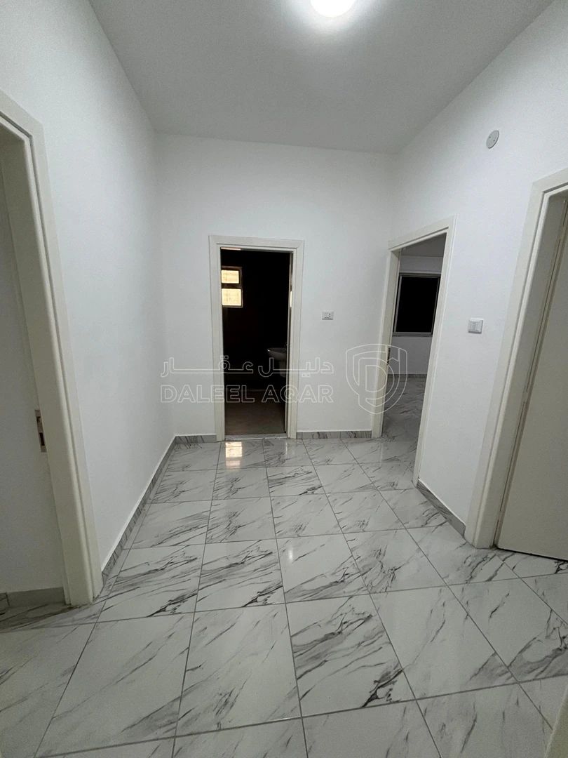 مبنى في عمارة للبيع في الشميساني  - 750,000 دأ - صورة 1