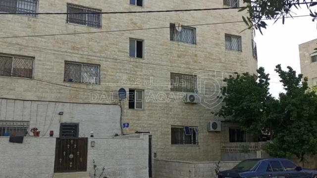 شقة - عمان أم نوارة تبعد ٥٠٠ متر عن مديرية شرطة  - 33000 دأ