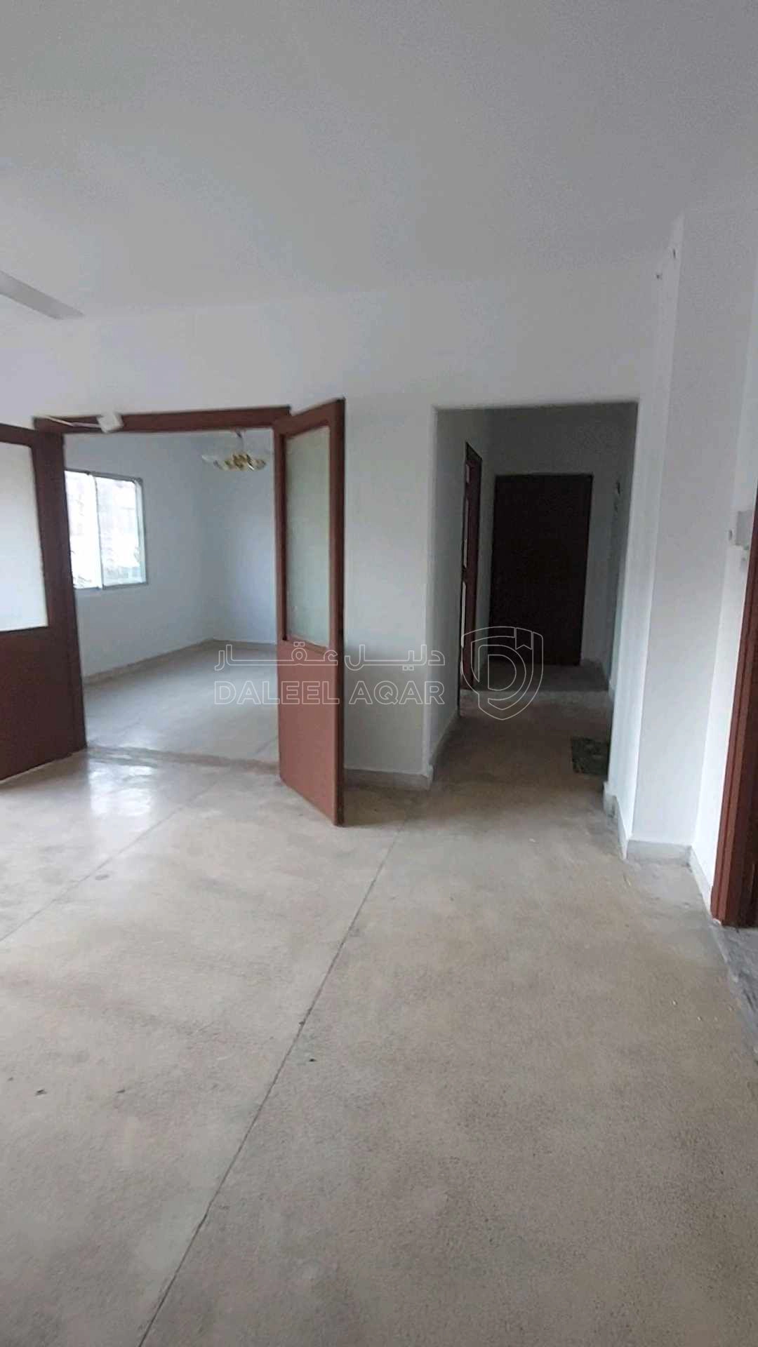 شقة في  الزرقاء الجديدة/إسكان المعلمين  - 23,000 دأ - صورة 1