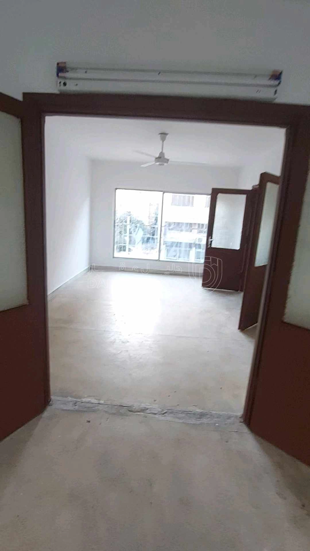 شقة في  الزرقاء الجديدة/إسكان المعلمين  - 23,000 دأ - صورة 1