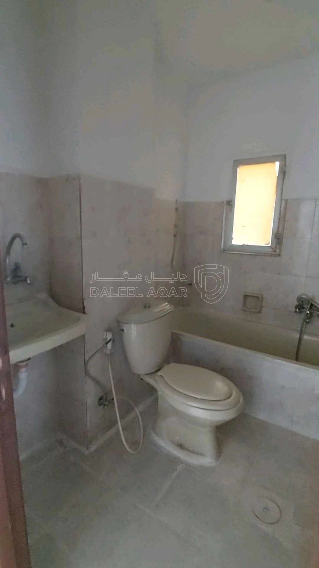 شقة في  الزرقاء الجديدة/إسكان المعلمين  - 23,000 دأ - صورة 1
