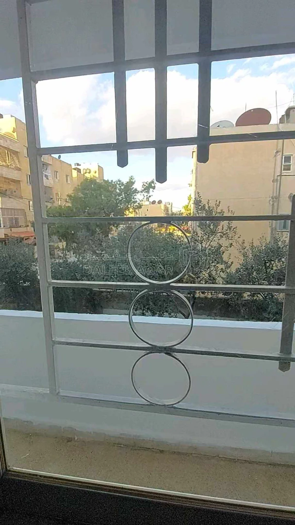 شقة في  الزرقاء الجديدة/إسكان المعلمين  - 23,000 دأ - صورة 1