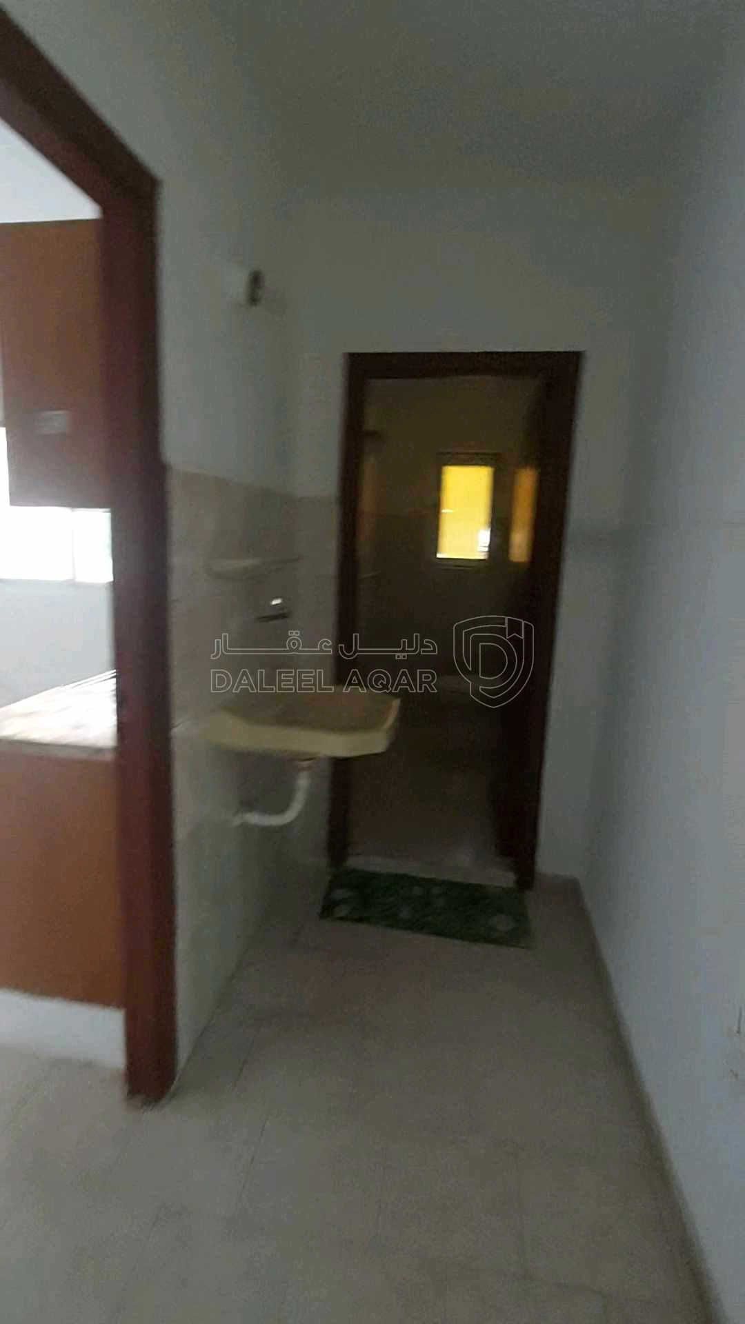 شقة في  الزرقاء الجديدة/إسكان المعلمين  - 23,000 دأ - صورة 1