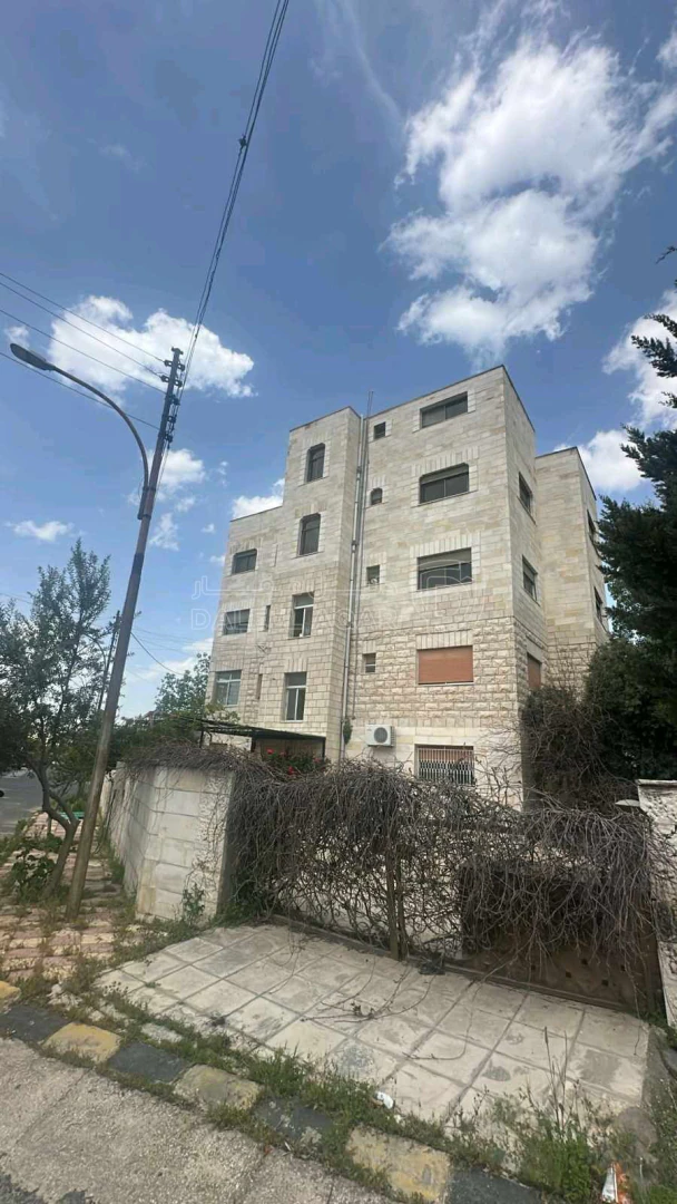 مبنى في عمان ، مرج الحمام ، إسكان الضباط  - 580,000 دأ - صورة 1