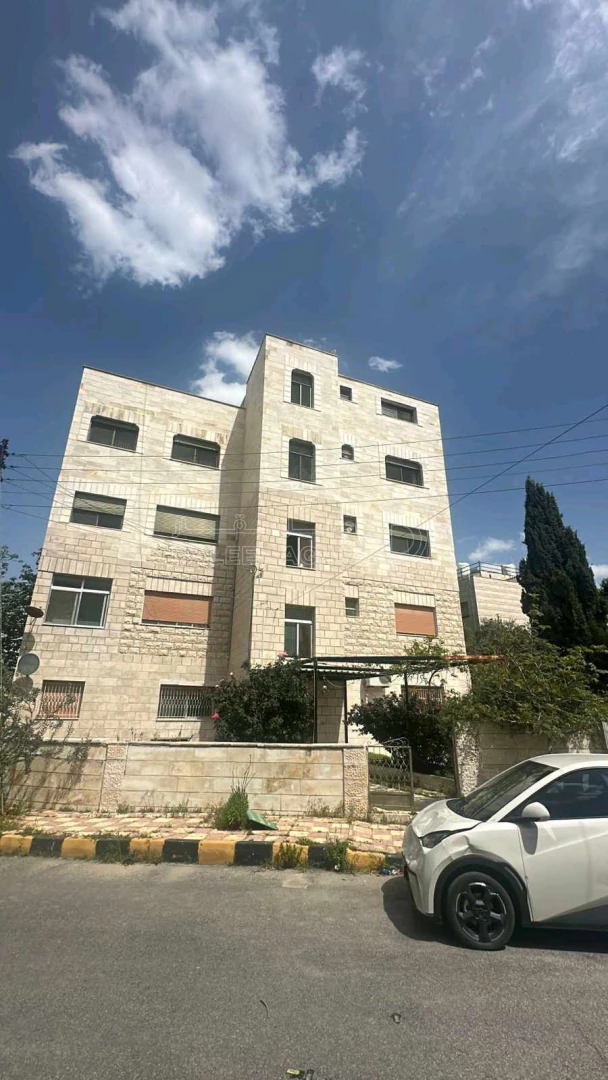 مبنى في عمان ، مرج الحمام ، إسكان الضباط  - 580,000 دأ - صورة 1