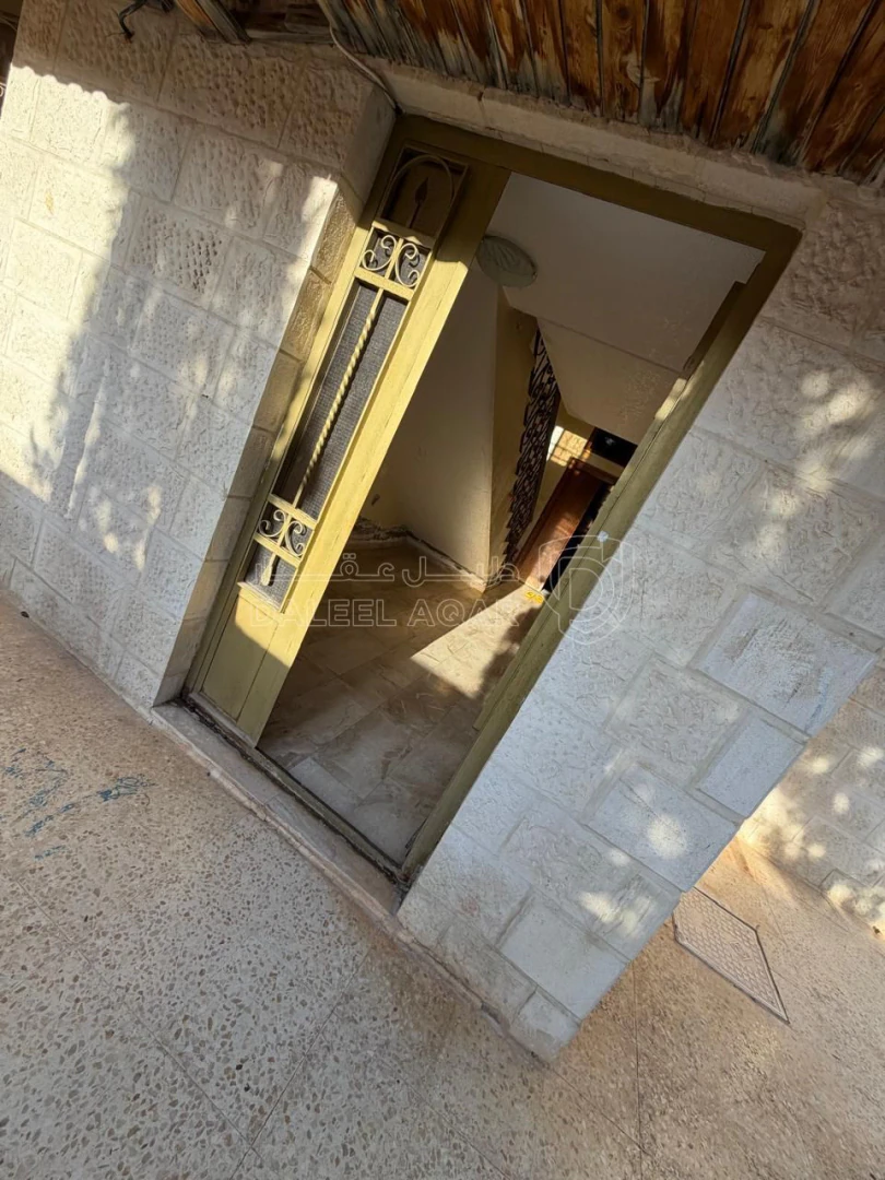 فيلا/منزل في مرج الحمام / أم السماق الجنوبي - 385,000 دأ - صورة 1