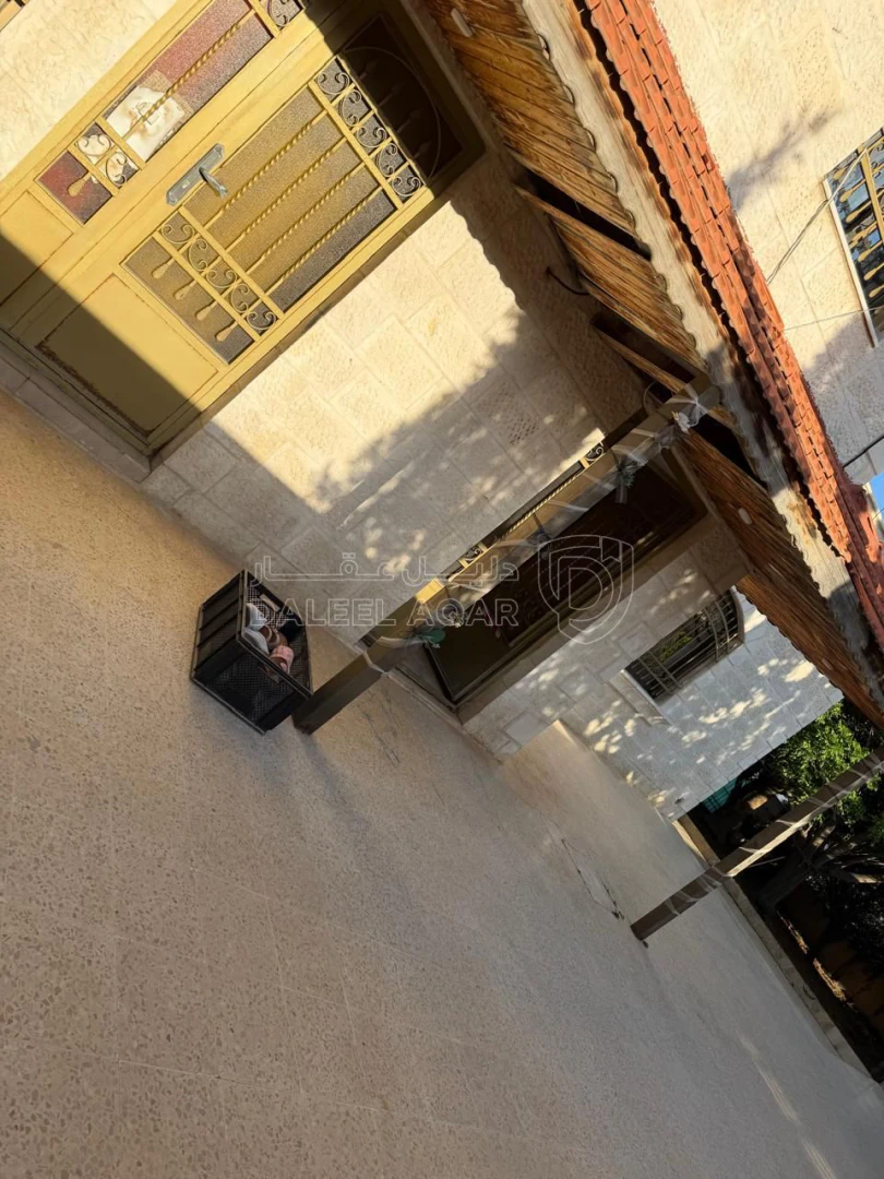 فيلا/منزل في مرج الحمام / أم السماق الجنوبي - 385,000 دأ - صورة 1