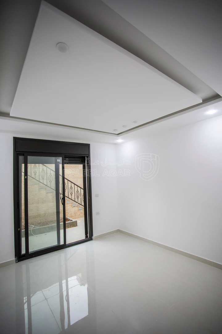 شقة في ابو علندا ضاحيه الفاروق - 54,000 دأ - صورة 1