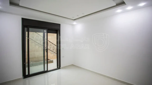 شقة - ابو علندا ضاحيه الفاروق - 54000 دأ