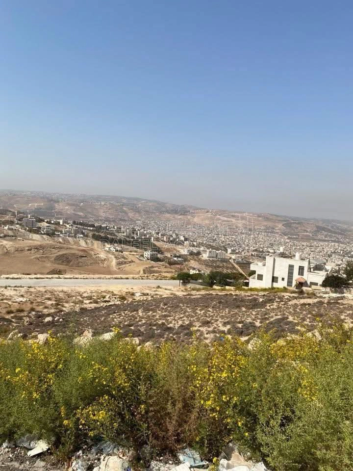 أرض في صافوط حد الجبيهة - 165,000 دأ - صورة 1
