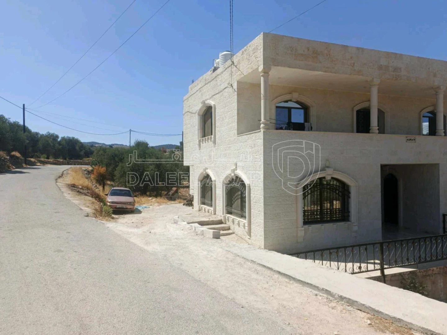 مبنى في جرش_ سوف_ جبل ابو رويس  - 100,000 دأ - صورة 1
