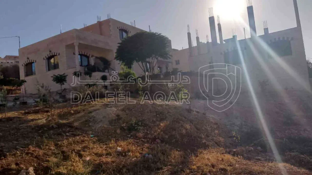 فيلا/منزل - جرش النبي هود  - 130000 دأ
