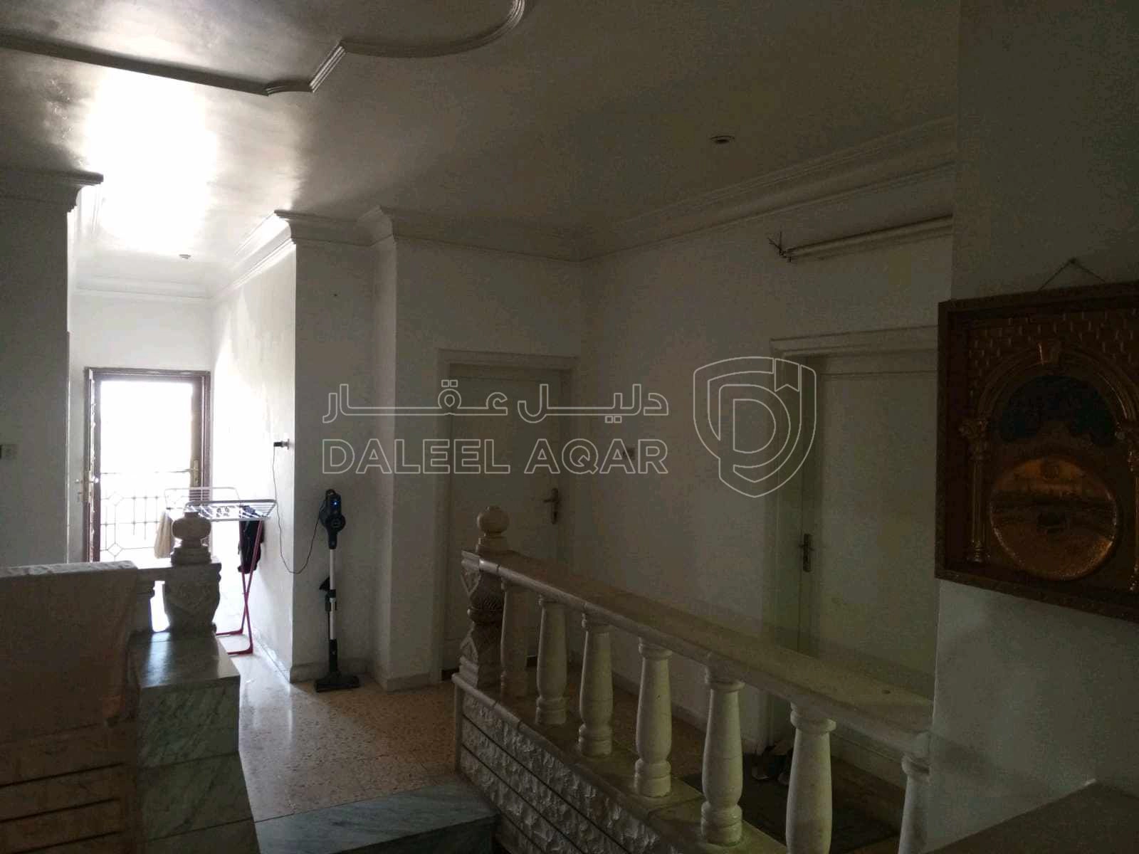 فيلا/منزل في الذهيبية بجانب مسجد حمزة بن عبدالمطلب  - 135,000 دأ - صورة 1