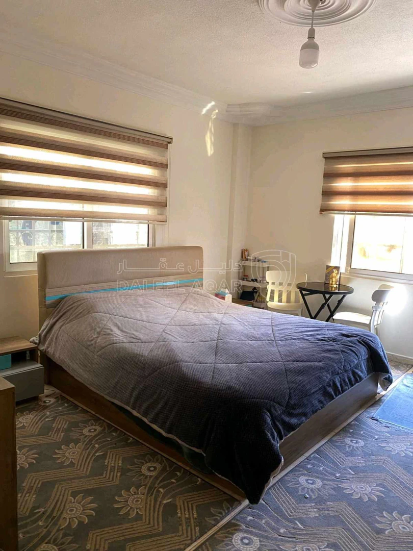 فيلا/منزل في الزرقاء جريبا مسجد ابو بكر الصديق - 130,000 دأ - صورة 1