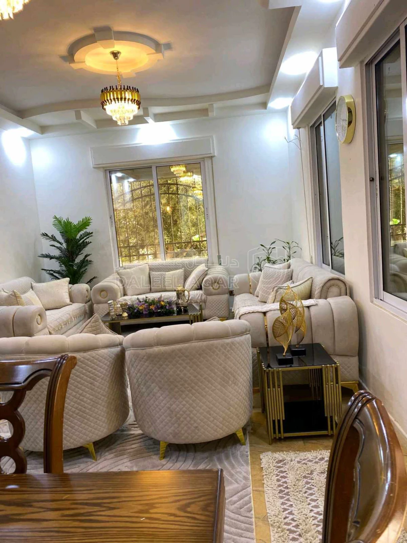 فيلا/منزل في الزرقاء جريبا مسجد ابو بكر الصديق - 130,000 دأ - صورة 1