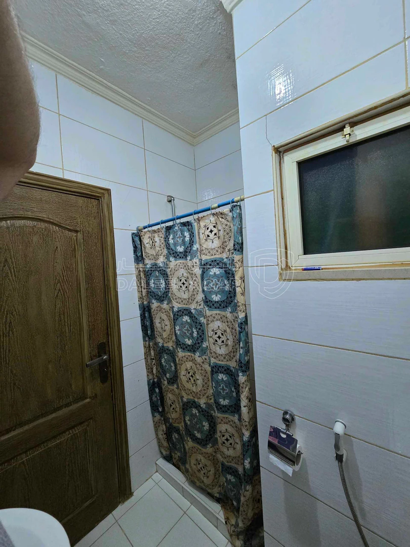 شقة في شقة 120 مع ترس خارجي 45 متر - 62,500 دأ - صورة 1