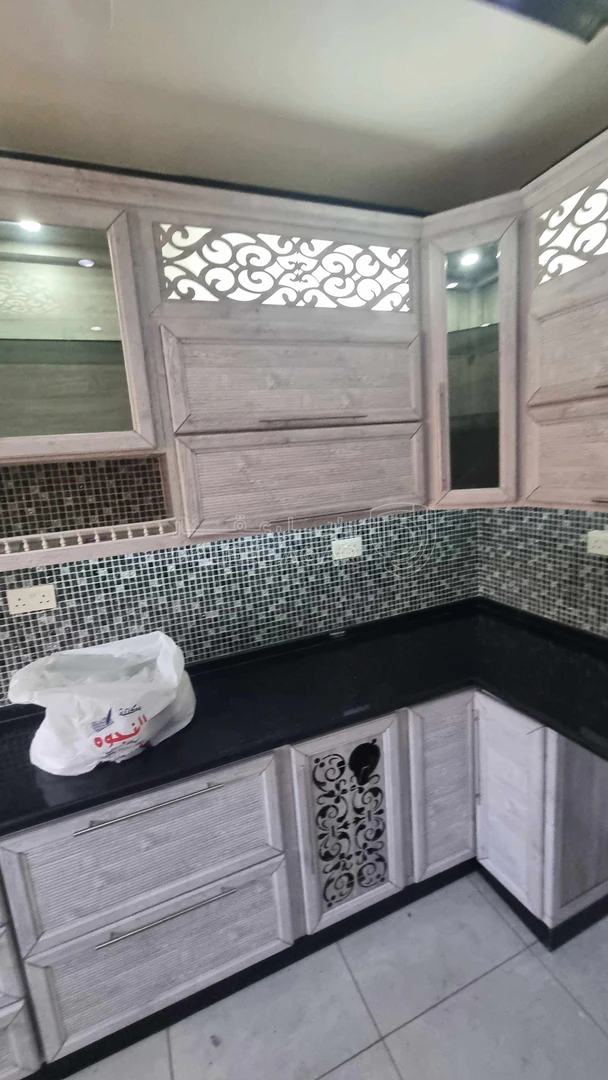 شقة في العالمية مقابل السيفوي عمارة ٣٩ طابق ٣ يسار - 35,000 دأ - صورة 24