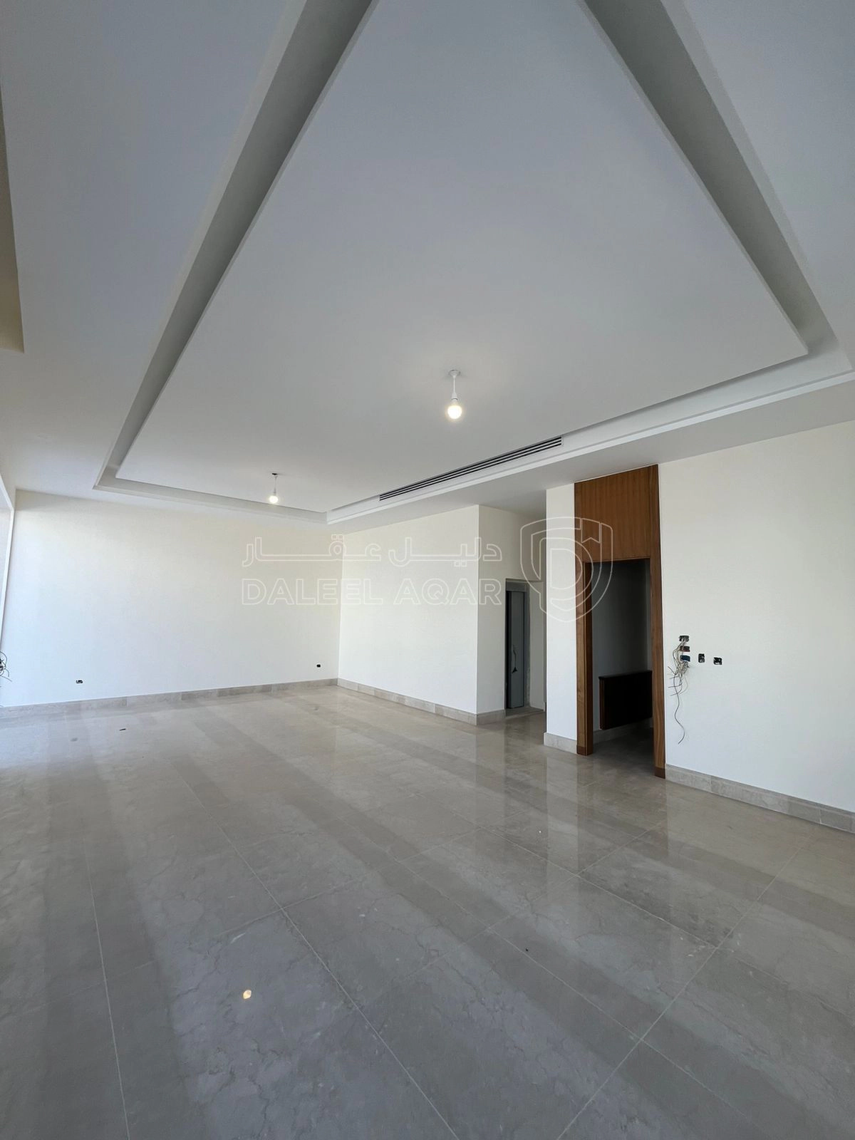 فيلا/منزل في فيلا في دابوق لقطة من المالك تشطيب ملوكي - 770,000 دأ - صورة 1