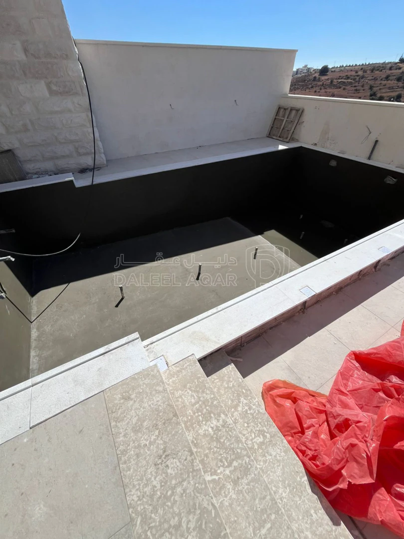 فيلا/منزل في فيلا في دابوق لقطة من المالك تشطيب ملوكي - 770,000 دأ - صورة 1