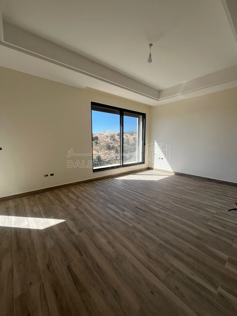 فيلا/منزل في فيلا في دابوق لقطة من المالك تشطيب ملوكي - 770,000 دأ - صورة 1