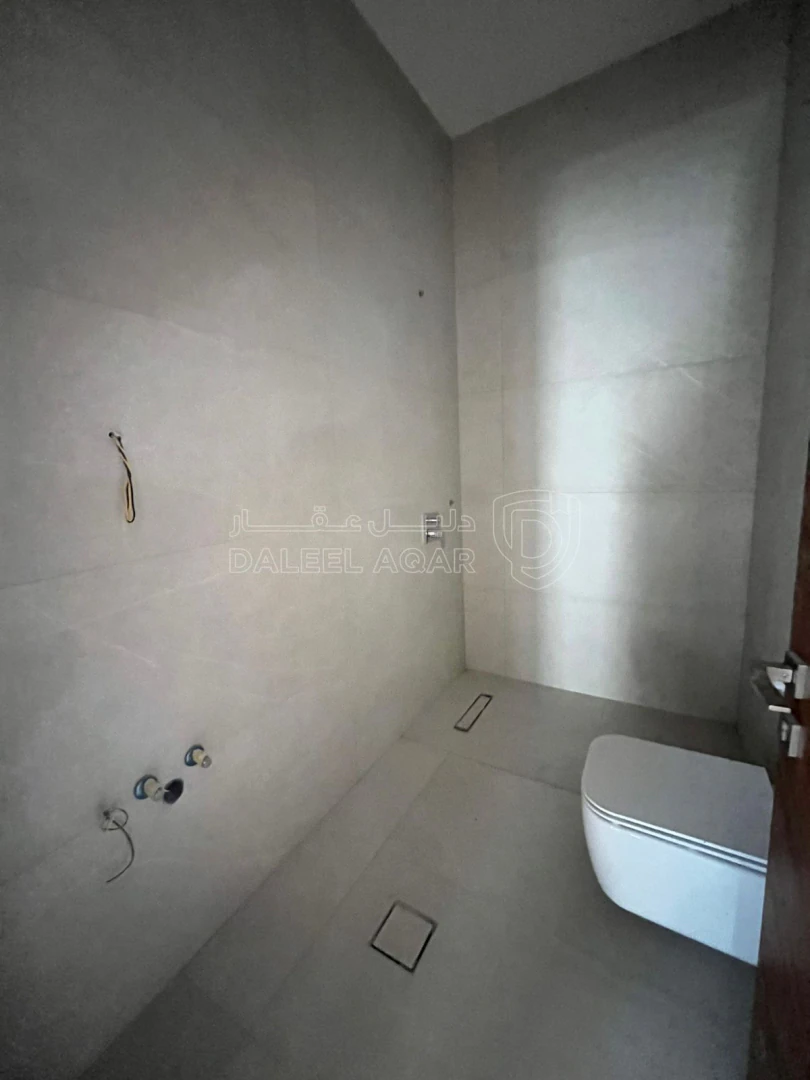 فيلا/منزل في فيلا في دابوق لقطة من المالك تشطيب ملوكي - 770,000 دأ - صورة 1