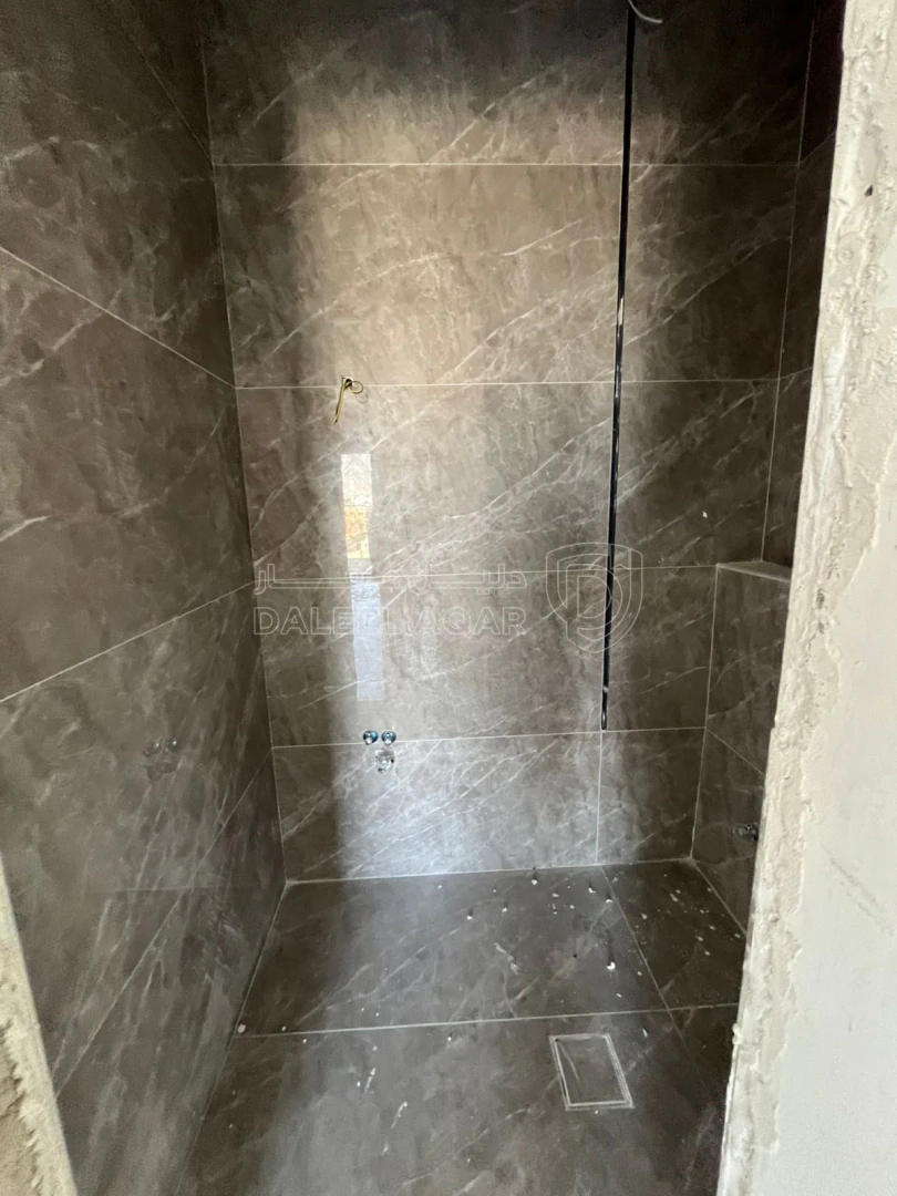 شقة في شقة جديدة في جويدة بتشطيبات حديثة  - 48,000 دأ - صورة 1