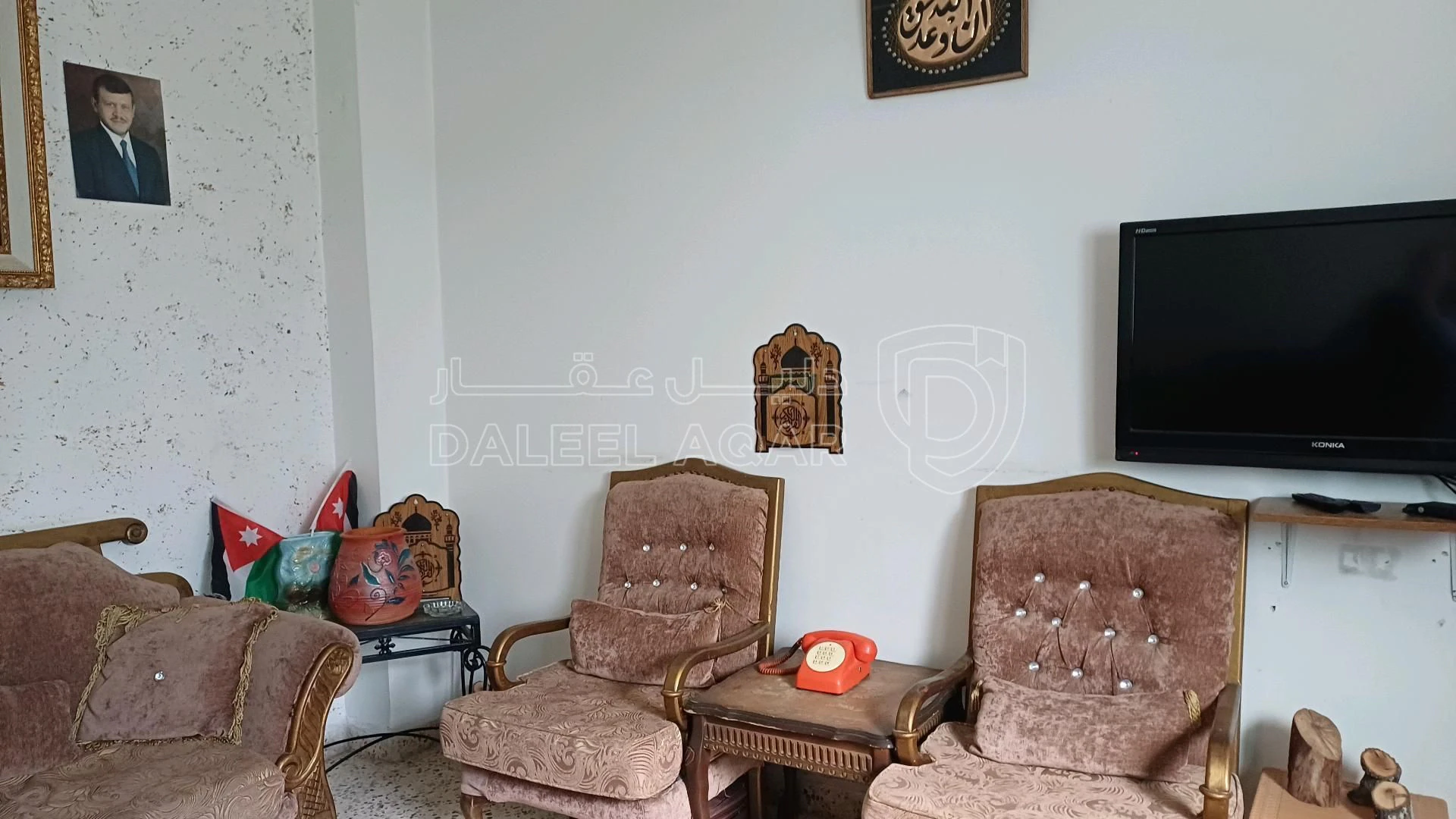 شقة في الزرقاء -شقتين متلاصقات - 20,000 دأ - صورة 1