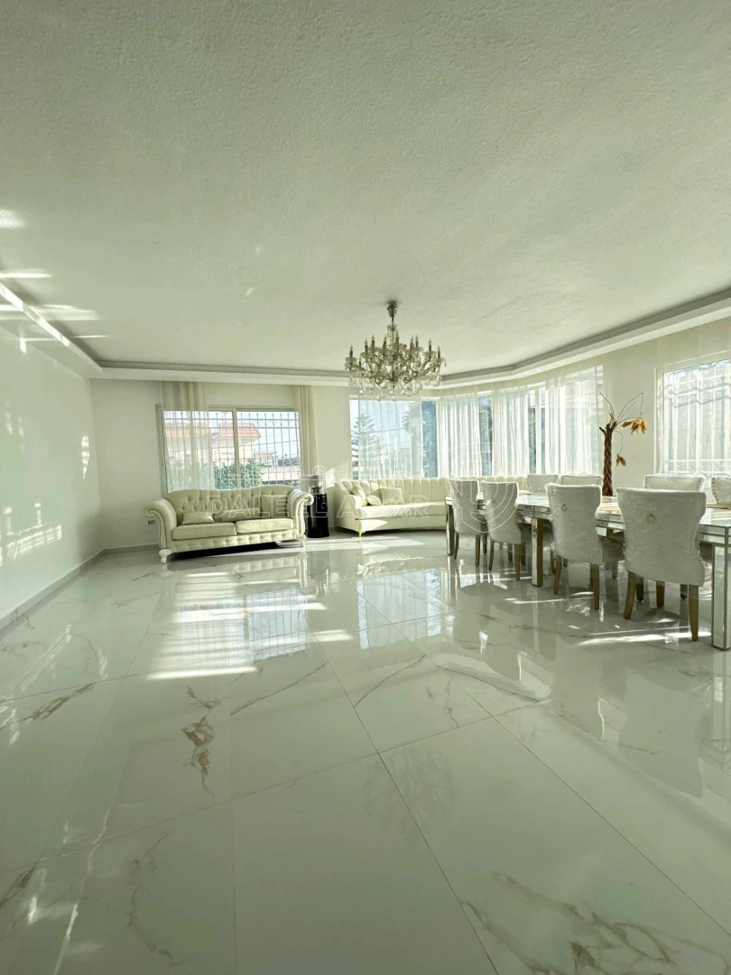 شقة في عمان - الرابية - 235,000 دأ - صورة 1