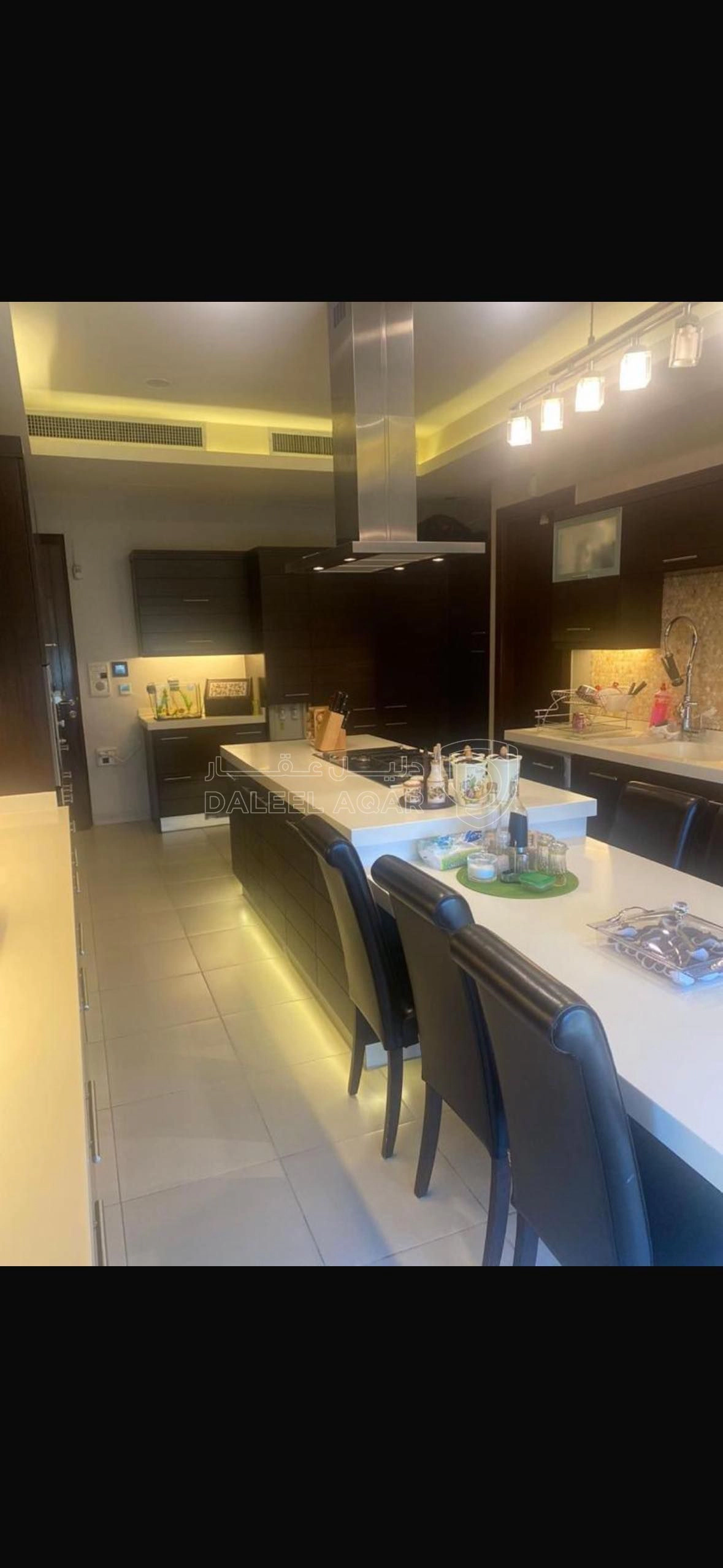 شقة في دير غبار شارع القبيلة - 165,000 دأ - صورة 1