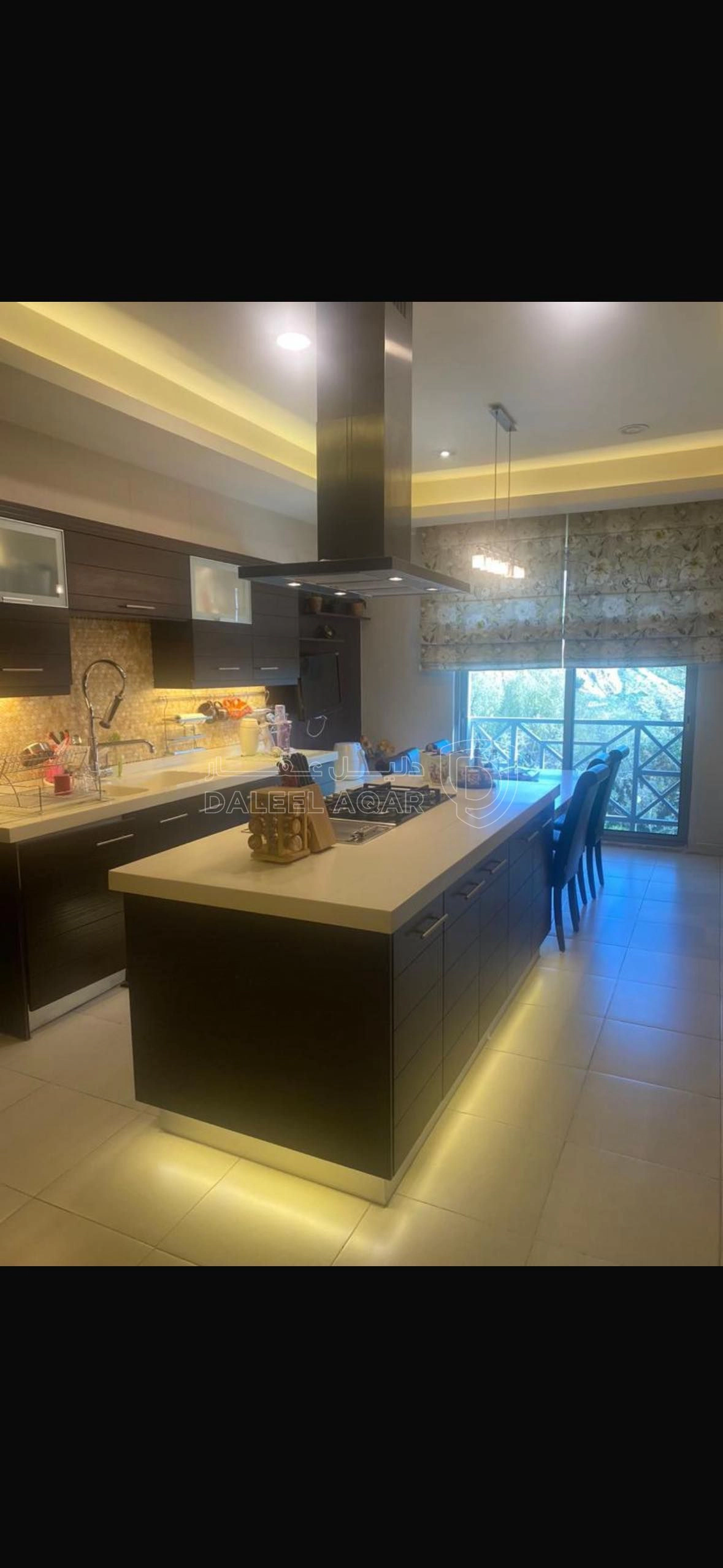 شقة في دير غبار شارع القبيلة - 165,000 دأ - صورة 1