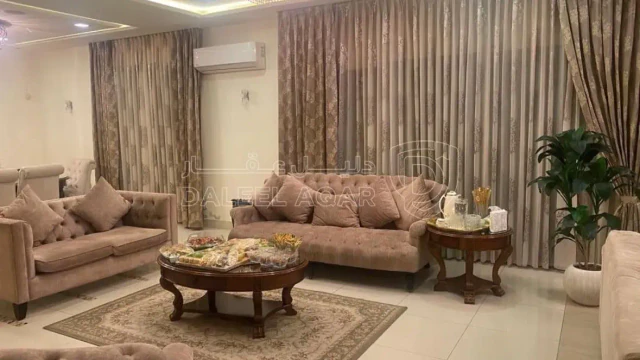 شقة - دير غبار شارع القبيلة - 165000 دأ