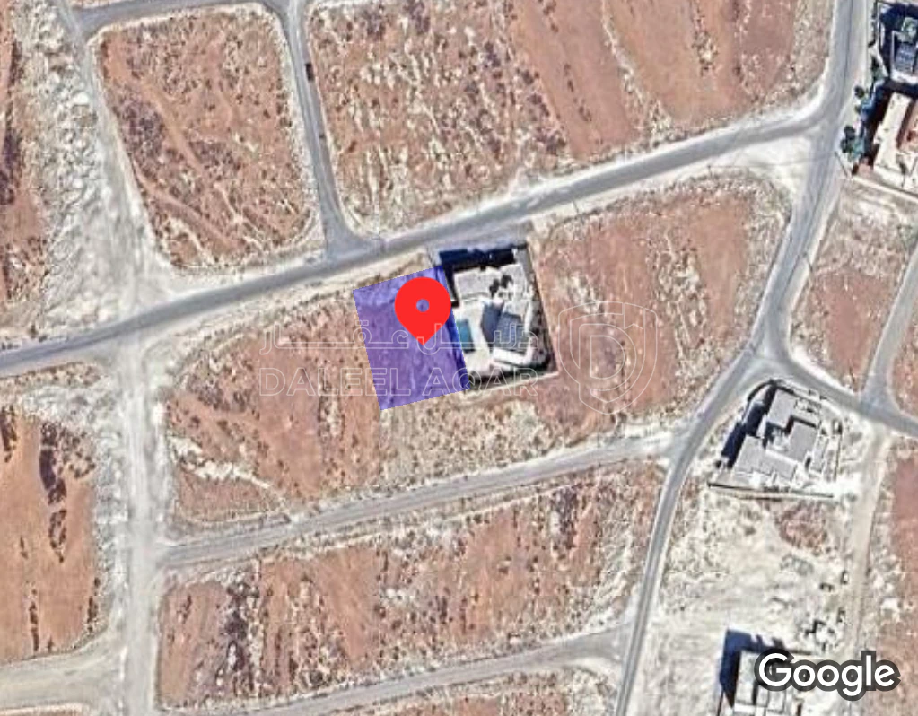 أرض في ضاحيه الشويفات بجانب مدرسة ايبك - 250,000 دأ - صورة 1