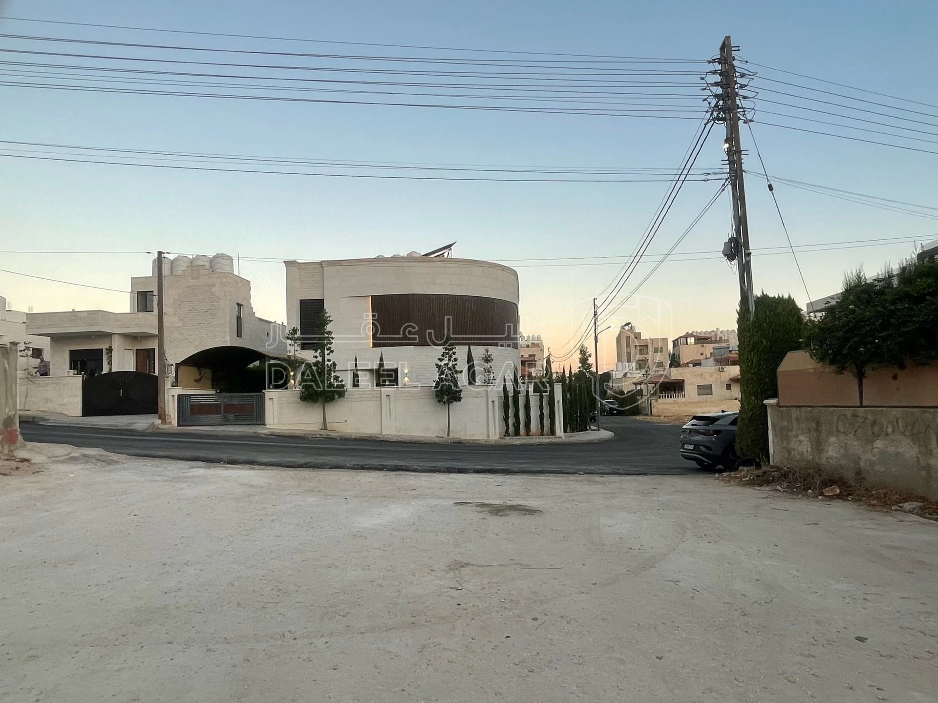 أرض في البنيات بالقرب من طريق المطار وشارع الحريه  - 90,000 دأ - صورة 2
