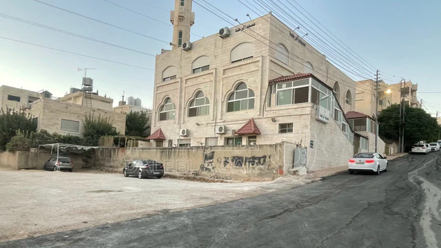 أرض في البنيات بالقرب من طريق المطار وشارع الحريه  - 90,000 دأ - صورة NaN