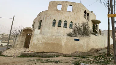 مبنى في عمان ماركا شارع الحزام خلف محكمة الشرطة منزل رقم١ - 140,000 دأ - صورة NaN