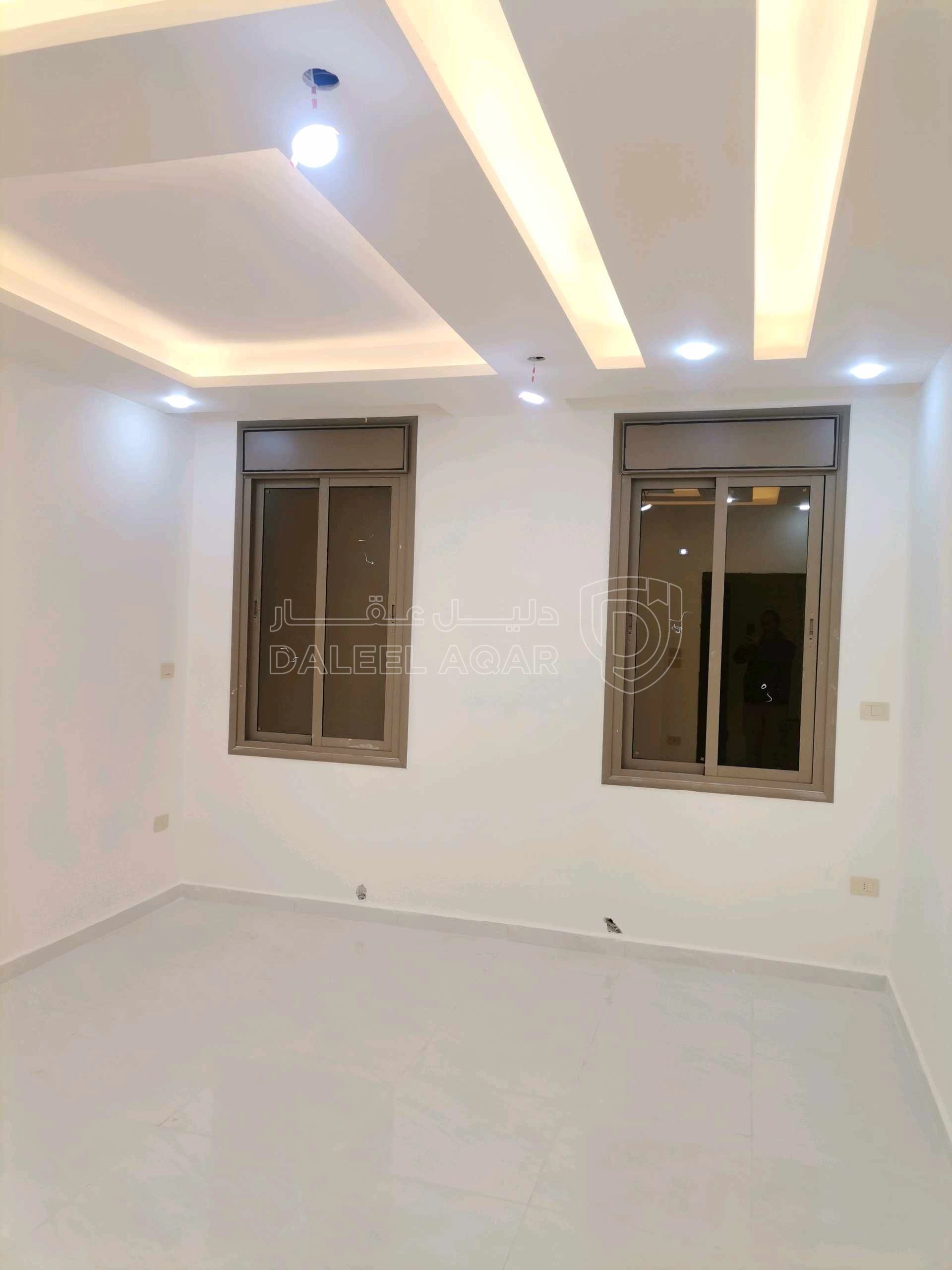 شقة في   جنوب كليه الطب لجامعه اليرموك خلف صيدلية الرازي  - 95,000 دأ - صورة 1