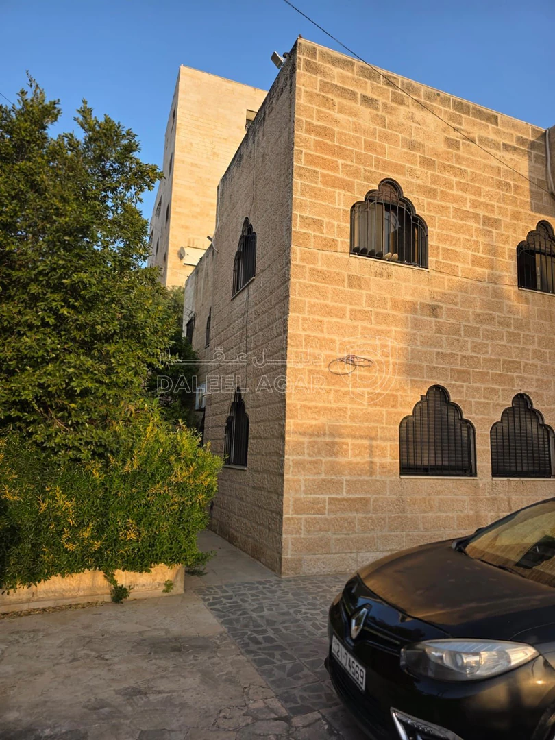 فيلا/منزل في طبربور، شارع دير عمار - 425,000 دأ - صورة 1
