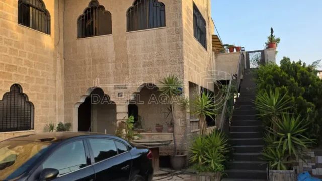 فيلا/منزل - طبربور، شارع دير عمار - 425000 دأ