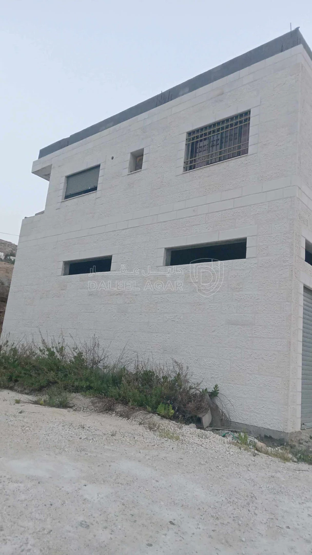 مبنى في  عراق الامير قرب دفاع مدني عراق الامير /  وادي الس - 100,000 دأ - صورة 1